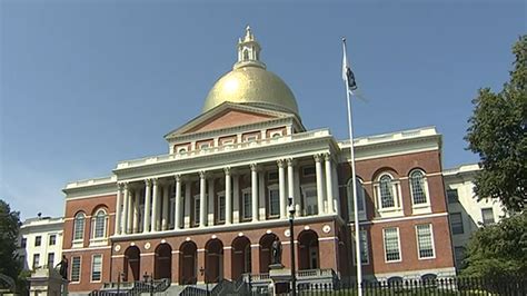 Massachusetts lawmakers agree on a final state budget, a month overdue